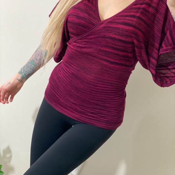 Le chateau heathered red tunic style fancy top fall fashion - Picture 5 of 7